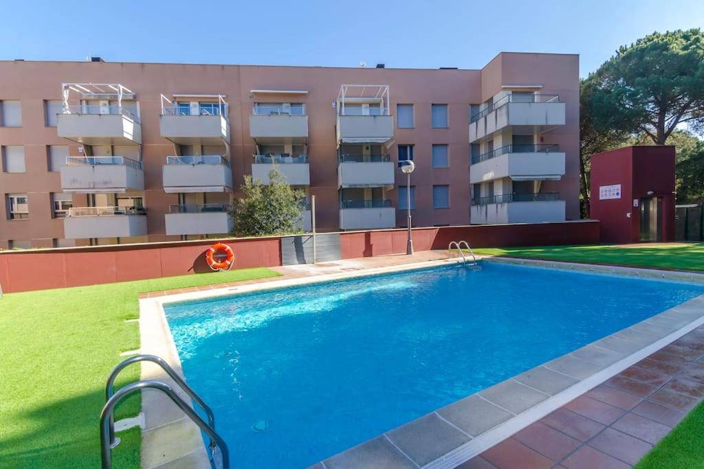 Sa Boadella Con Piscina Y Garaje Close To The Apartament *